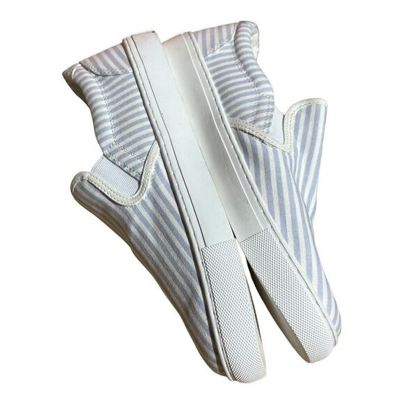 J Crew Sneakers WMNS 9 Blue Striped Canvas Road Trip Slip On White AW600 Boat - Picture 5 of 8